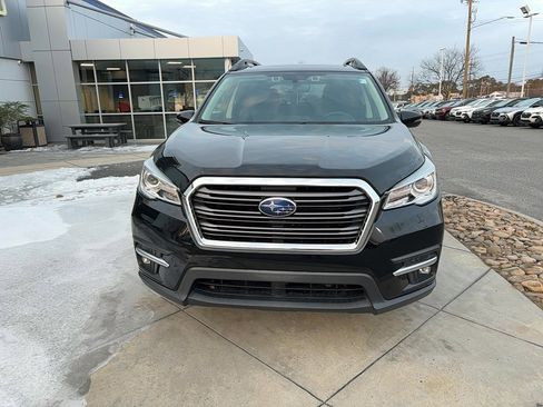 Used 2022 Subaru Ascent Limited w/ Technology Package image 2