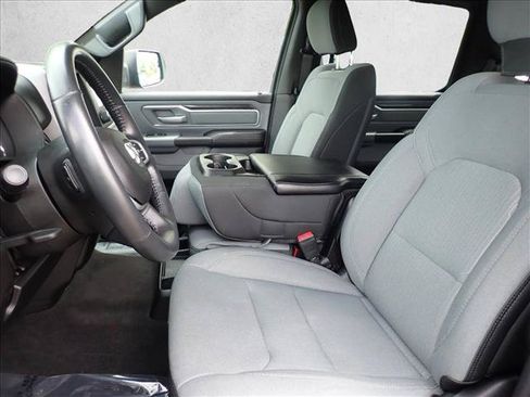 Used 2022 RAM 1500 Big Horn AWD/4WD image 10