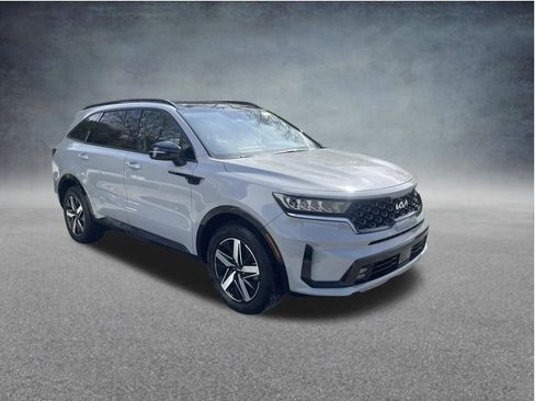 Used 2023 Kia Sorento EX w/ Panoramic Sunroof Package FWD image 8