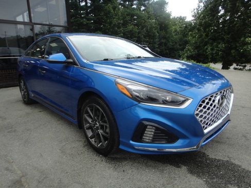 Used 2018 Hyundai Sonata Limited FWD image 3
