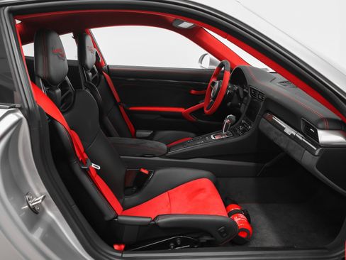 Certified 2019 Porsche 911 GT2 RS image 51