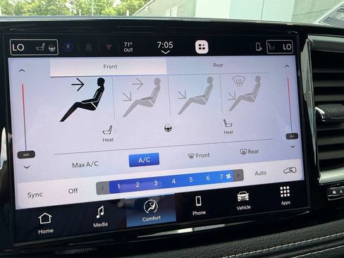 New 2027 Chrysler Pacifica Select FWD image 12