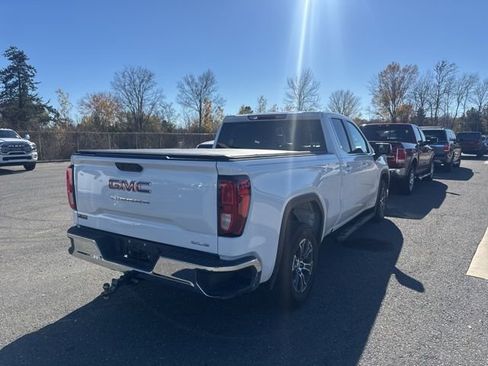 Used 2023 GMC Sierra 1500 SLE image 3