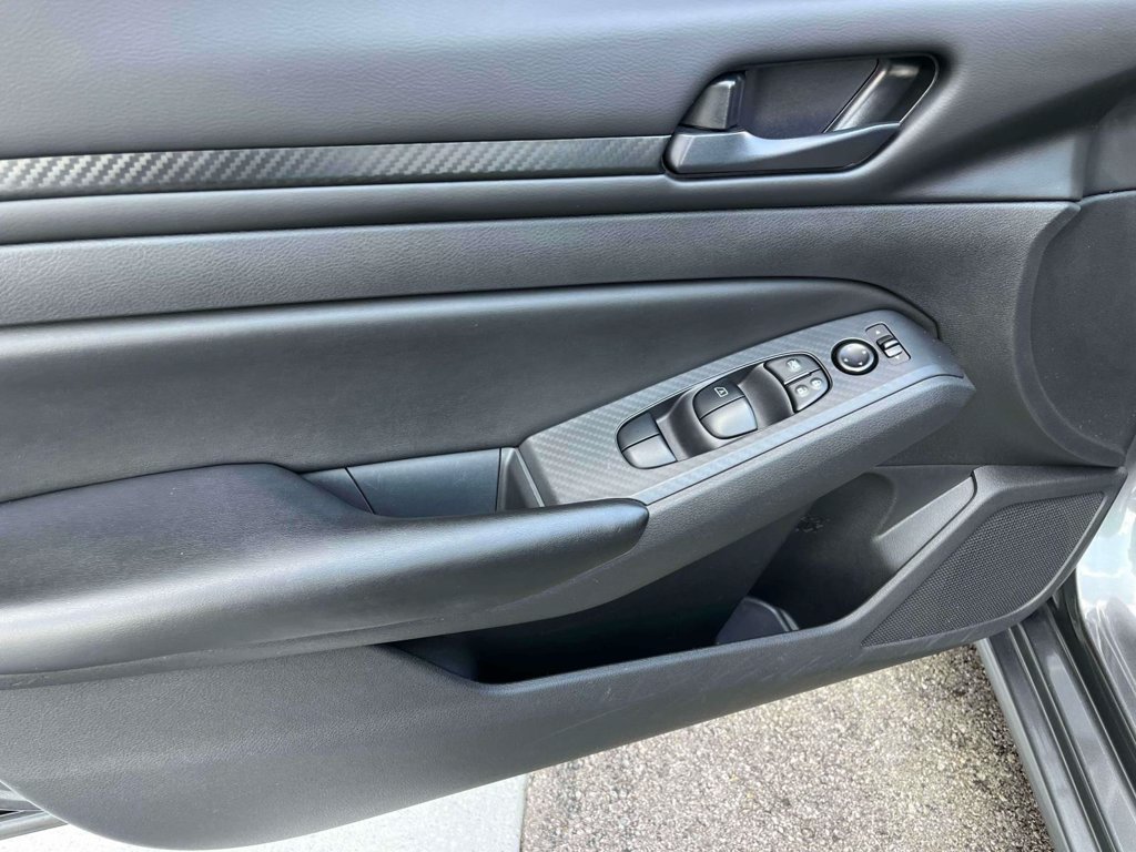 Used 2023 Nissan Altima 2.5 S FWD image 22