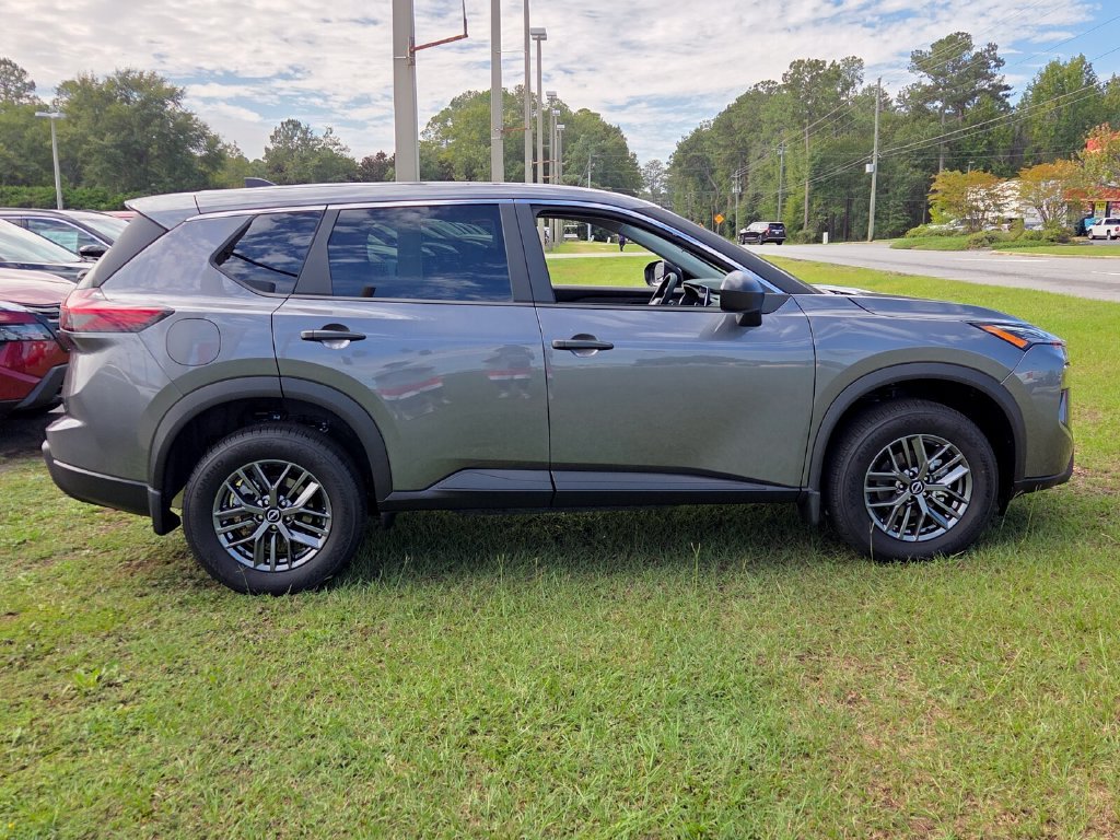 New 2027 Nissan Rogue S FWD image 13
