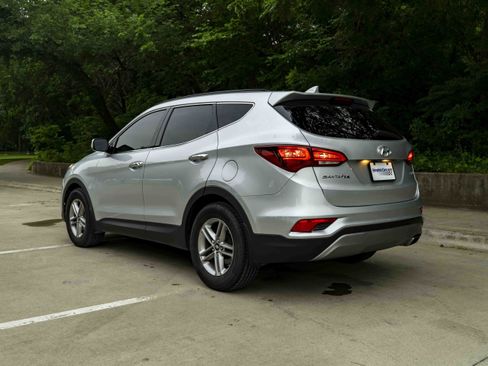 Used 2017 Hyundai Santa Fe Sport FWD image 7