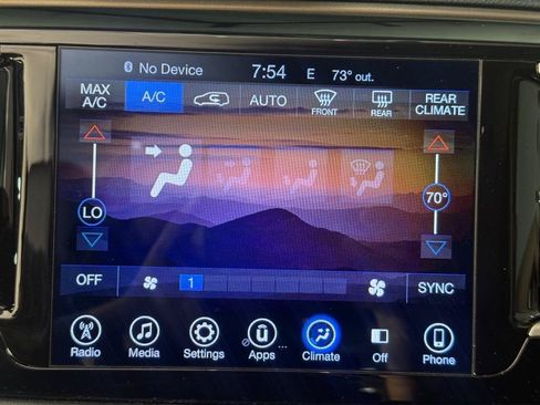 Used 2017 Chrysler Pacifica Touring Plus w/ Security Group FWD image 18
