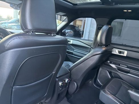 Used 2020 Ford Explorer Limited image 20