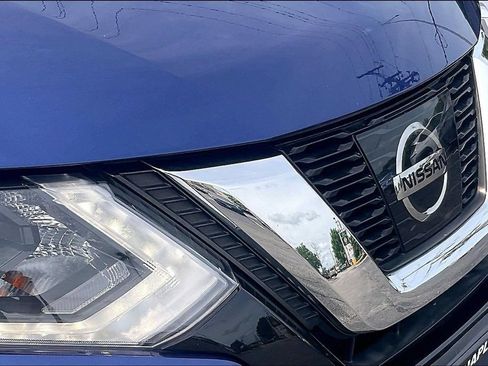 Used 2017 Nissan Rogue S AWD/4WD image 34
