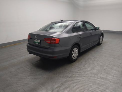 Used 2015 Volkswagen Jetta S image 10