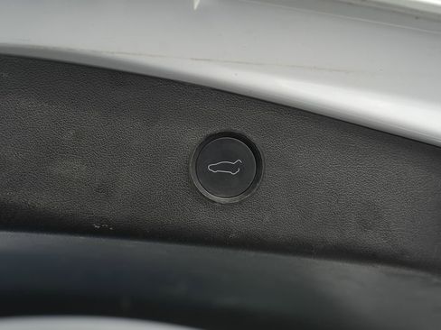 Used 2022 Tesla Model 3 Long Range image 16