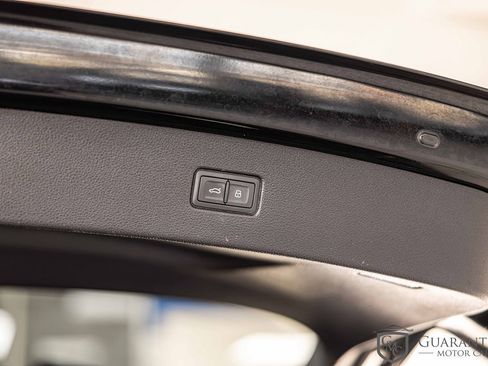 Used 2022 Audi SQ7 Prestige w/ Prestige Package image 17
