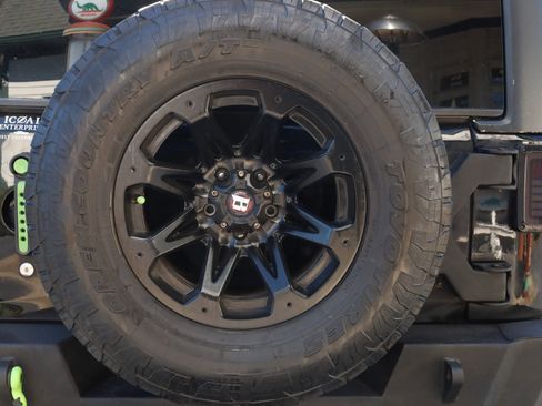 Used 2015 Jeep Wrangler Unlimited Sport w/ Connectivity Group image 4