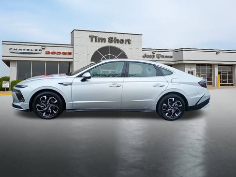 Used 2025 Hyundai Sonata SEL image 2