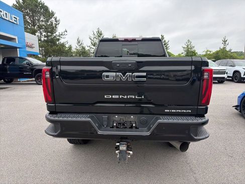 Used 2024 GMC Sierra 2500 Denali Ultimate w/ Max Trailering Package AWD/4WD image 9