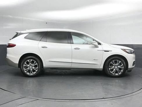 Used 2019 Buick Enclave Avenir w/ Avenir Technology Package AWD/4WD image 8