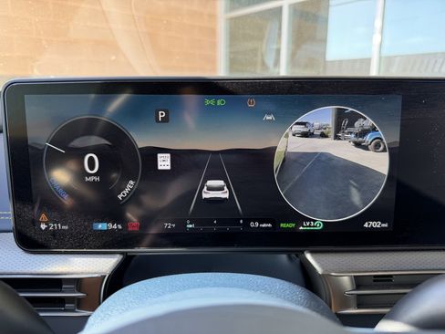 Used 2023 Genesis GV60 Performance image 18