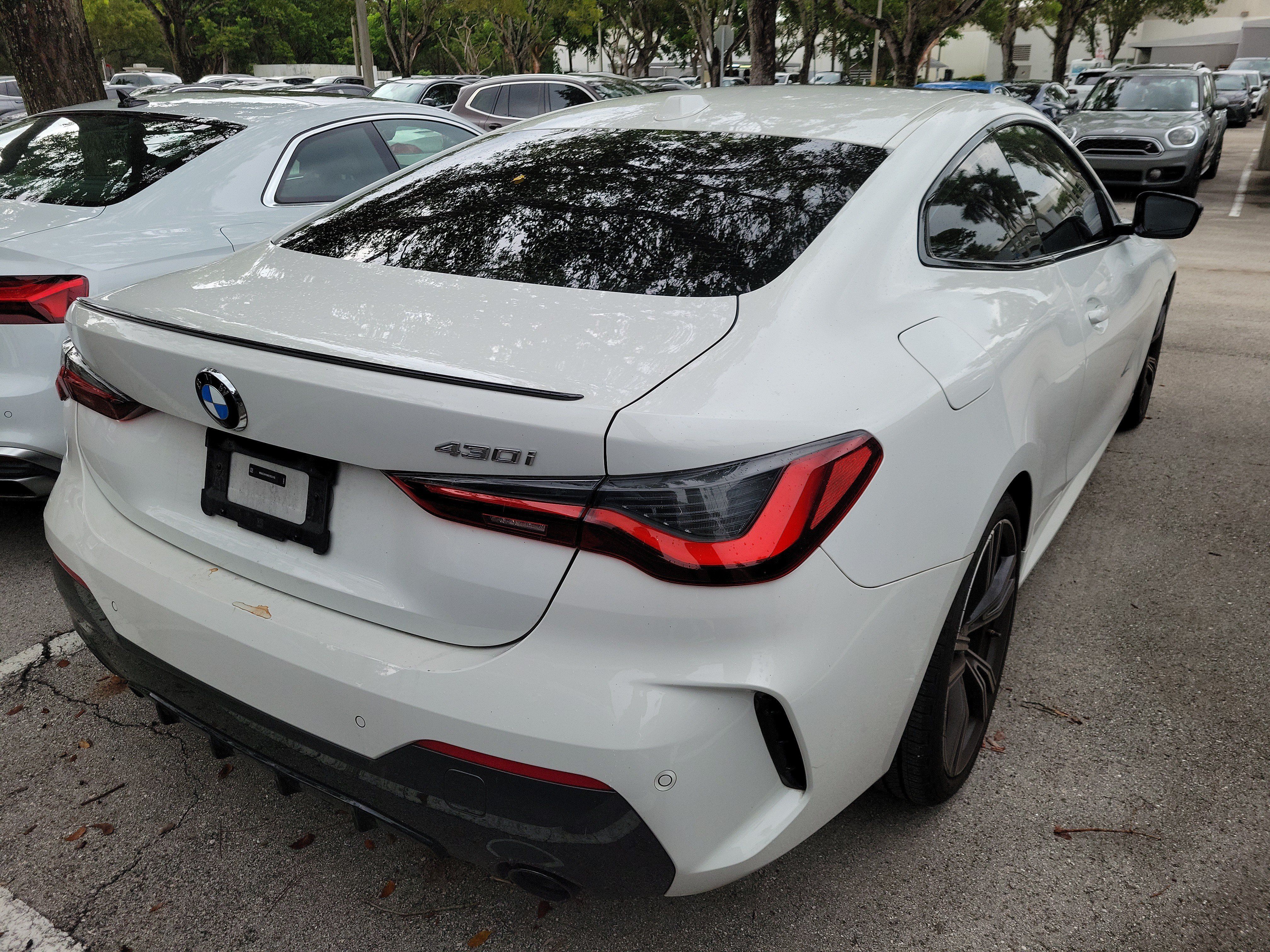 Used 2024 BMW 430i Coupe w/ M Sport Package RWD image 6
