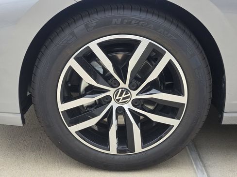New 2026 Volkswagen Jetta SE FWD image 11