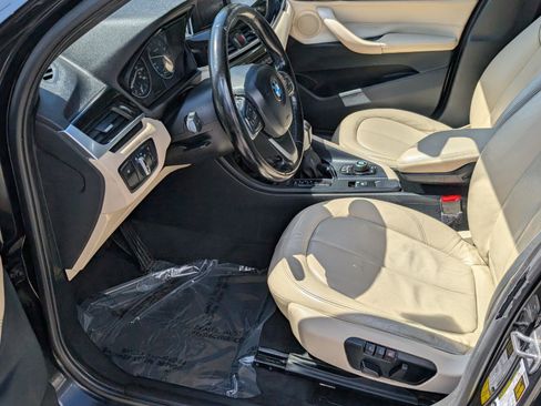 Used 2018 BMW X1 sDrive28i image 11