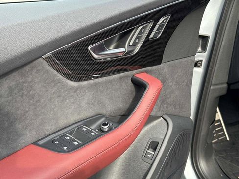 Used 2024 Audi SQ7 Premium Plus w/ S Sport Package image 20