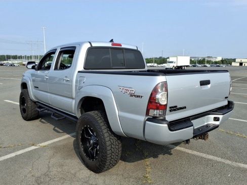 Used 2012 Toyota Tacoma 4x4 Double Cab w/ TRD Sport Upgrade Pkg image 3