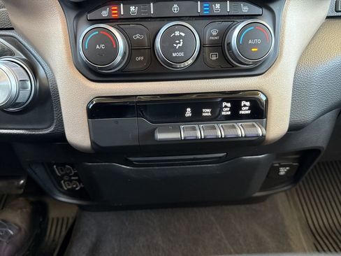 Used 2022 RAM 1500 Laramie image 19