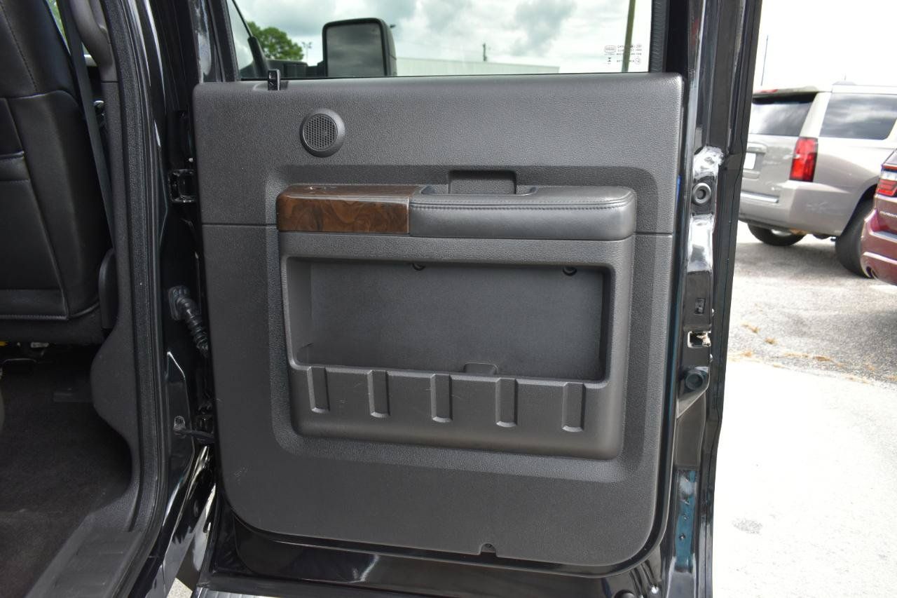 Used 2015 Ford F250 Platinum w/ FX4 Off-Road Package AWD/4WD image 38