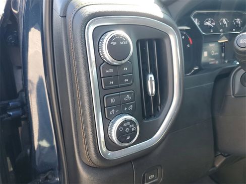 Certified 2022 GMC Sierra 2500 AT4 w/ AT4 Preferred Package image 27