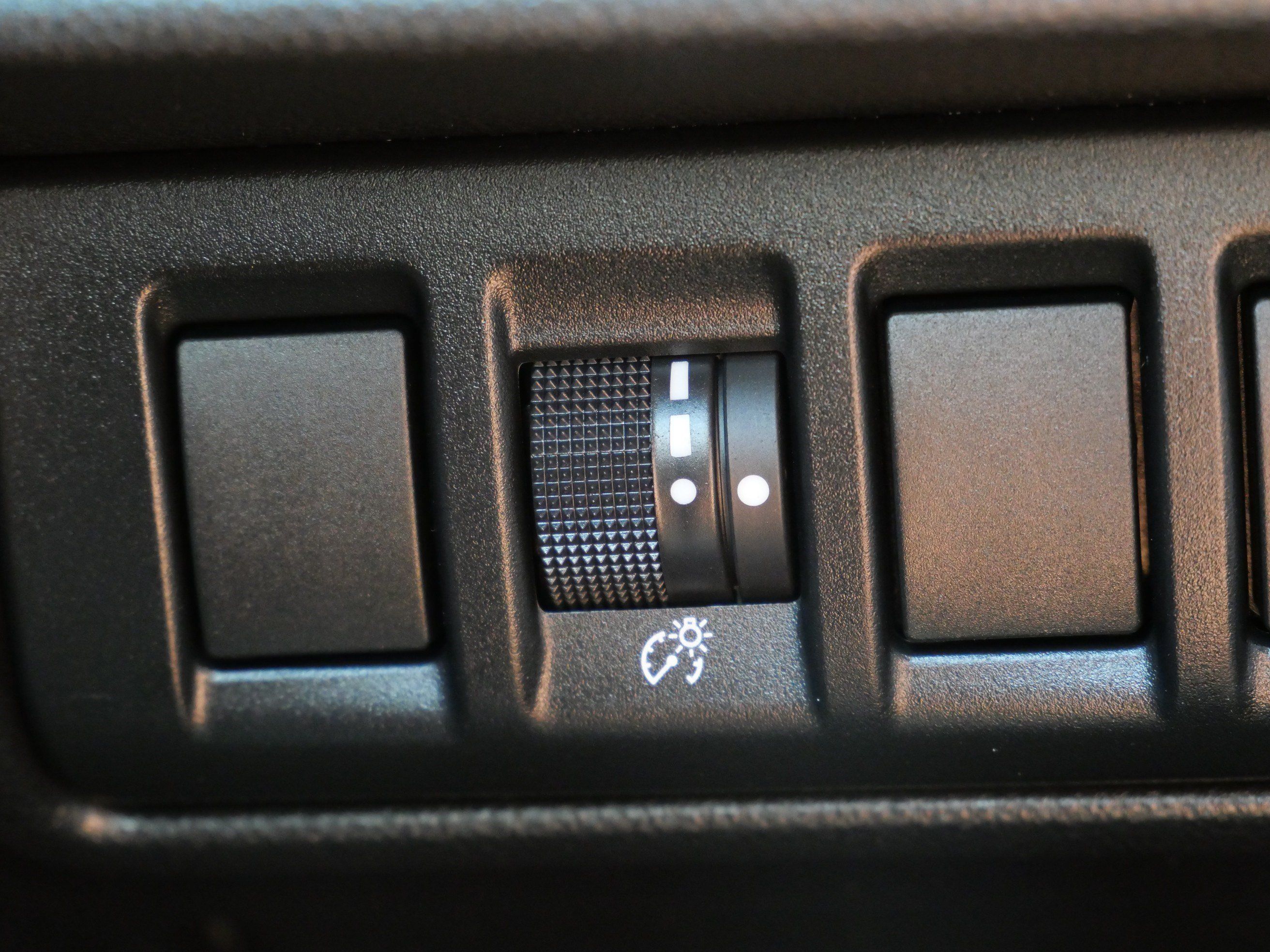 Used 2020 Subaru Outback Premium AWD/4WD image 26