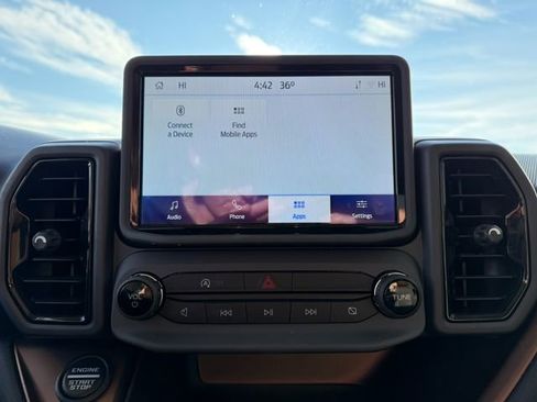 Used 2022 Ford Bronco Sport Outer Banks w/ Tech Package image 25