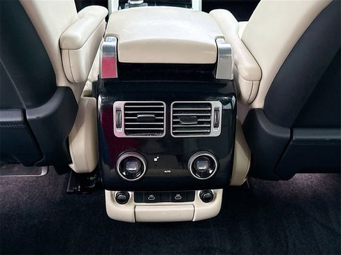 Used 2022 Land Rover Range Rover P525 Westminster Edition image 28
