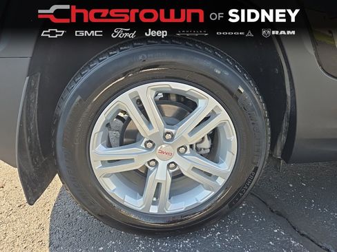 Used 2024 GMC Terrain SLE FWD image 19
