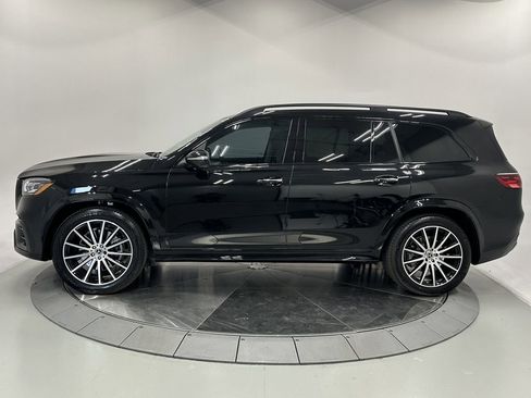 Certified 2025 Mercedes-Benz GLS 450 4MATIC image 4