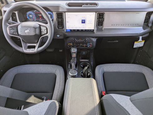 New 2025 Ford Bronco 4-Door AWD/4WD image 49