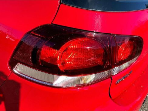 Used 2012 Volkswagen Golf 2-Door image 28