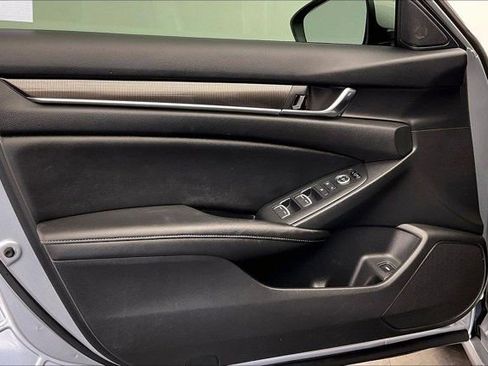 Used 2019 Honda Accord Sport image 25