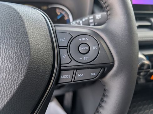 New 2025 Toyota RAV4 XLE image 21