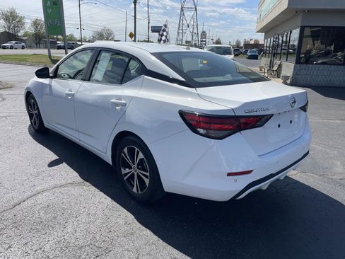 Used 2023 Nissan Sentra SV image 3