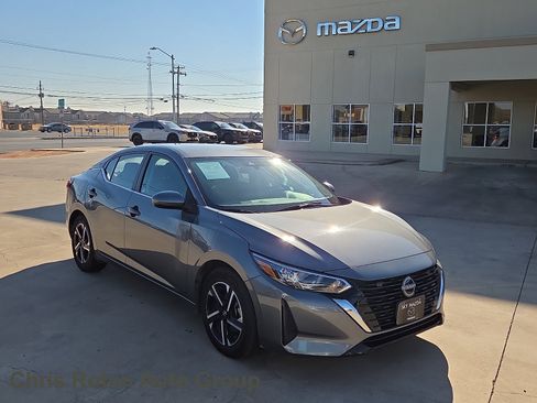 Used 2024 Nissan Sentra SV image 1