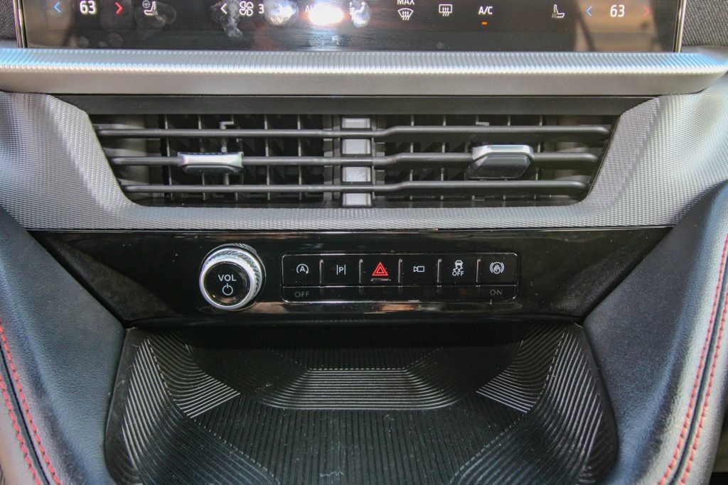 Used 2025 Ford Explorer ST-Line w/ ST-Line Street Pack AWD/4WD image 26