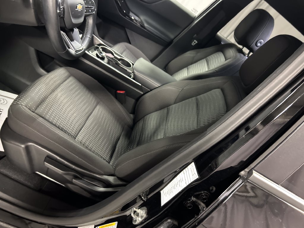 Used 2026 Chevrolet Equinox LT FWD image 11