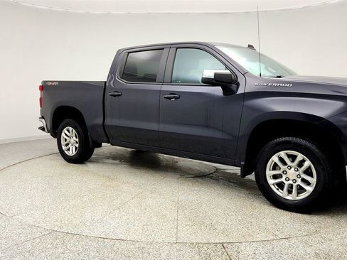 Used 2023 Chevrolet Silverado 1500 LT image 3
