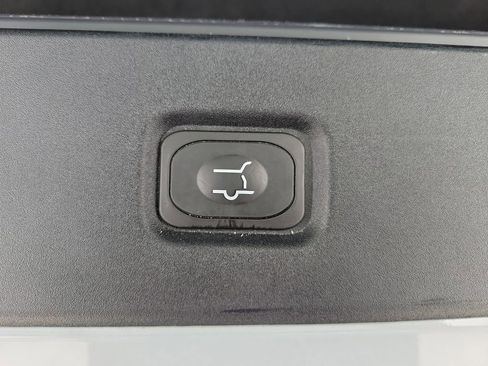 Used 2025 Ford Expedition Platinum w/ Stealth Performance Package image 11