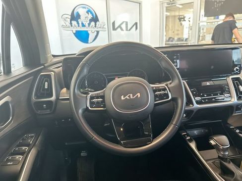Certified 2023 Kia Sorento S AWD/4WD image 13