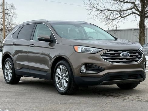 Used 2019 Ford Edge Titanium w/ Cold Weather Package image 8