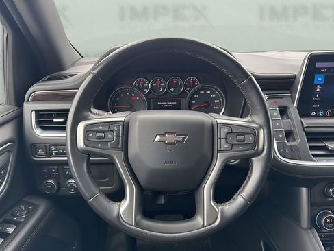 Used 2021 Chevrolet Suburban Z71 image 16