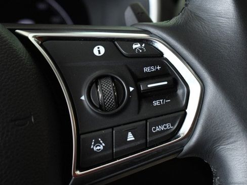 Used 2023 Acura MDX SH-AWD w/ Technology Package image 31