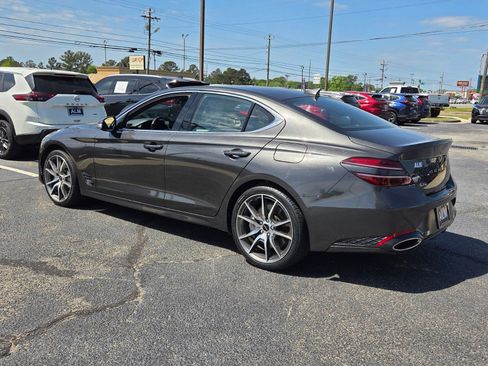 Used 2025 Genesis G70 2.5T RWD image 7