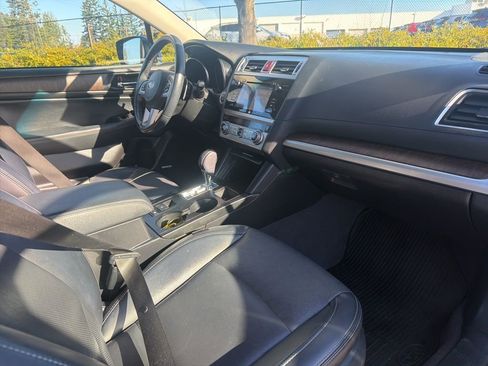 Used 2017 Subaru Outback 2.5i Limited image 31